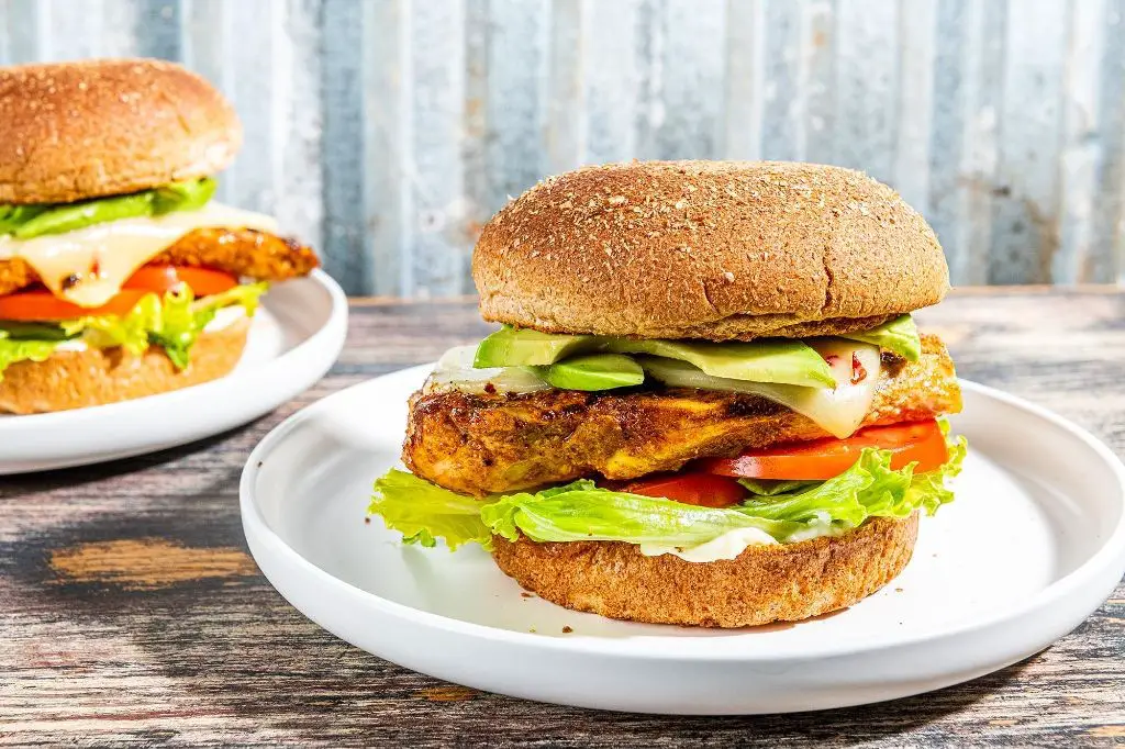 Spicy Chipotle Chicken Sandwich with Guacamole