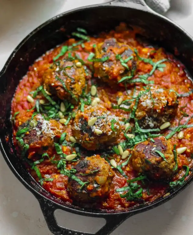 Spicy Harissa Tomato Sauce