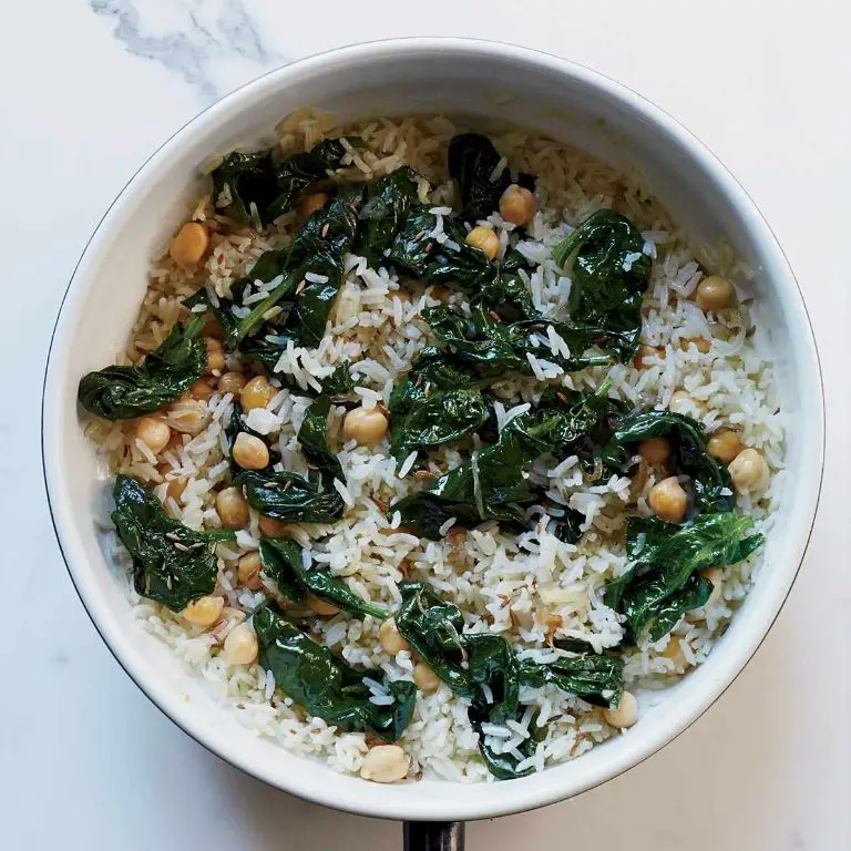Spinach Rice with Garlic and Cumin