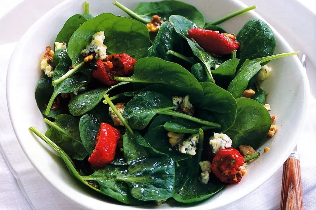 Spinach and Blue Cheese Salad
