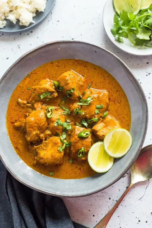 Sri Lankan Chicken Curry with Coconut Milk