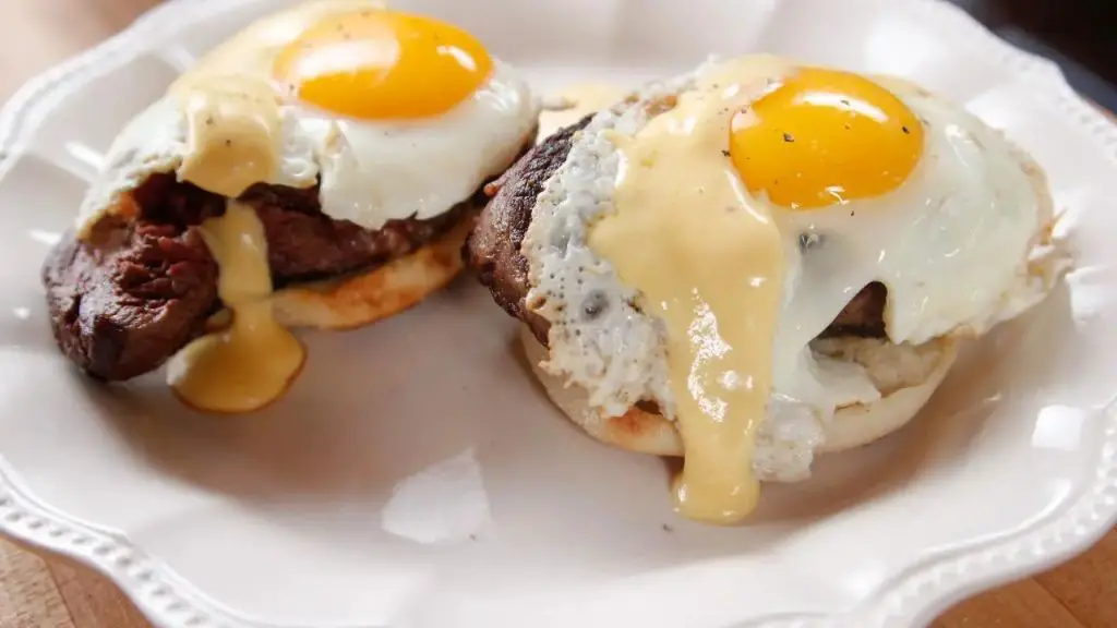 Steak and Eggs with Hollandaise Topping