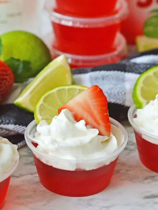 Strawberry Daiquiri Jello Shots: Classic cocktail flavor.