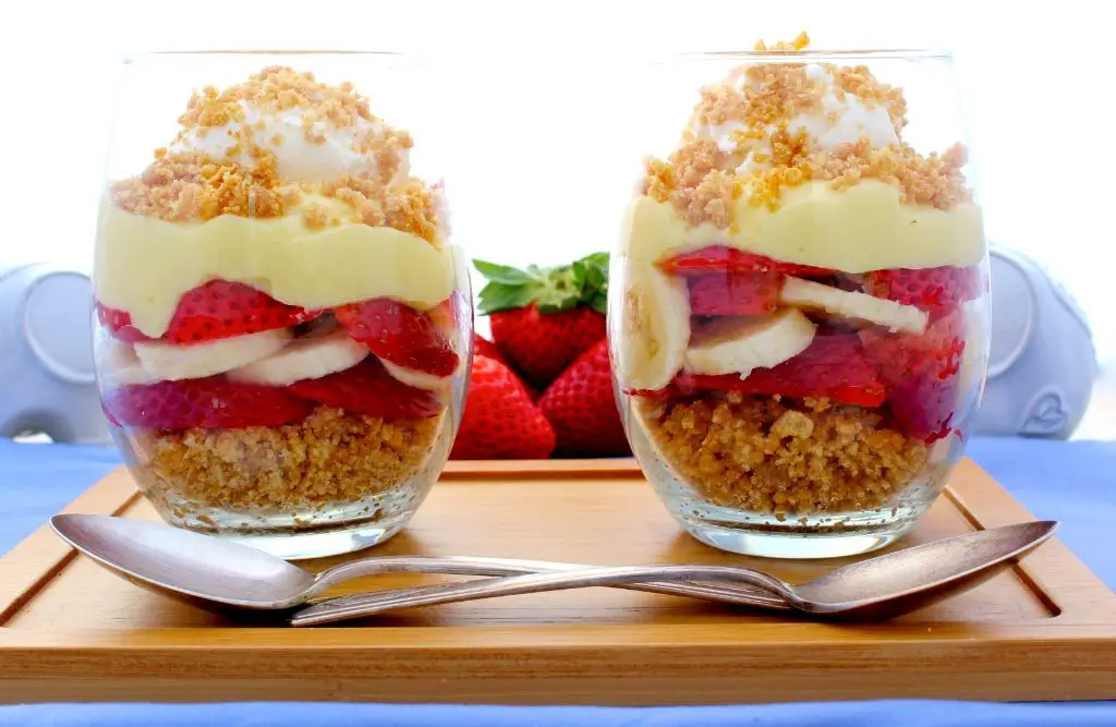 Strawberry-Banana Jello Parfait