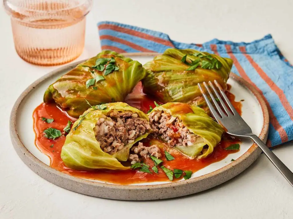 Stuffed Cabbage Leaves with Ground Beef