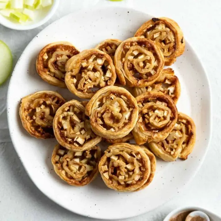 Sweet Apple Cinnamon Puff Pastry Rolls