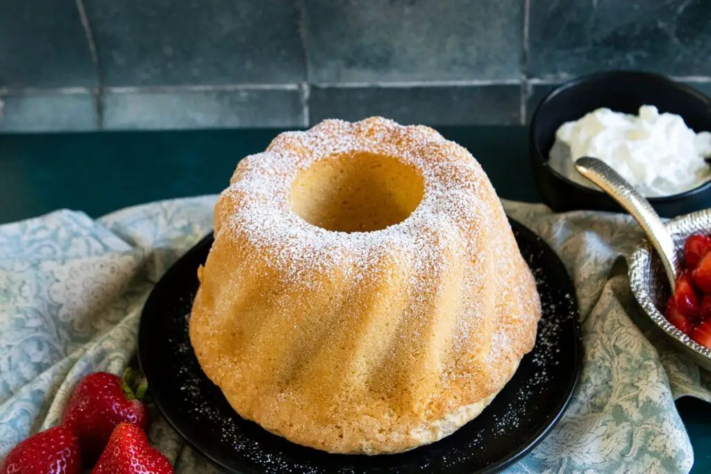 Traditional Egg Yolk Pound Cake