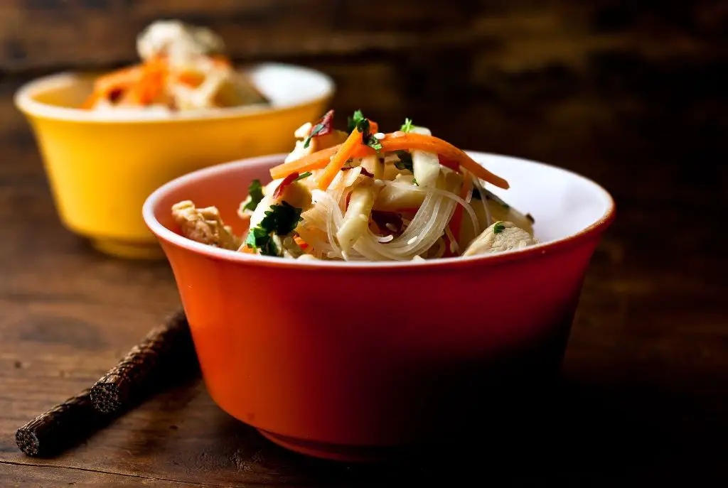 Turnip Noodle Stir-Fry with Chicken