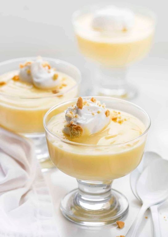Vanilla Pudding with Whipped Cream