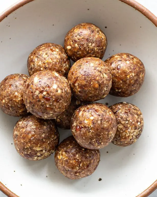 Walnut Date Balls