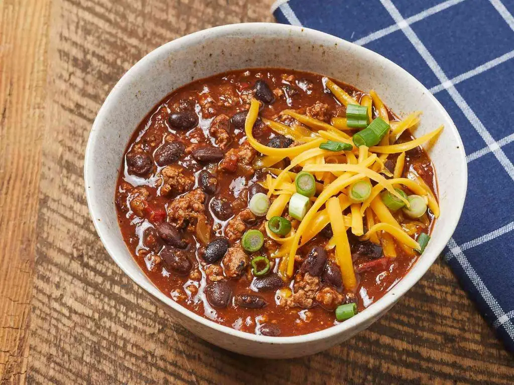 Zesty Beef and Black Bean Chili