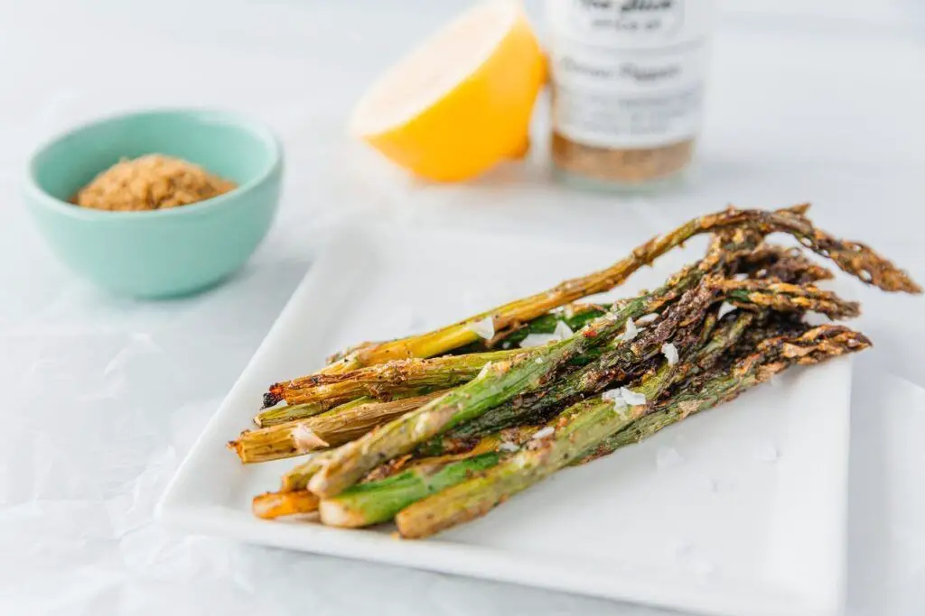 Air Fryer Lemon Pepper Asparagus