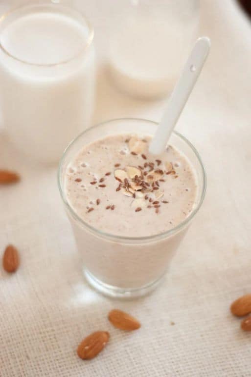 Almond Butter and Flaxseed Smoothie