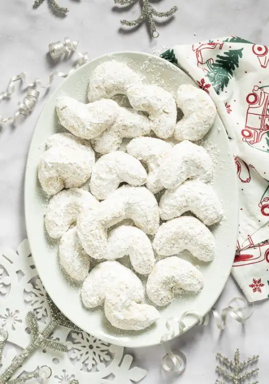 Almond Crescents with Vanilla Sugar