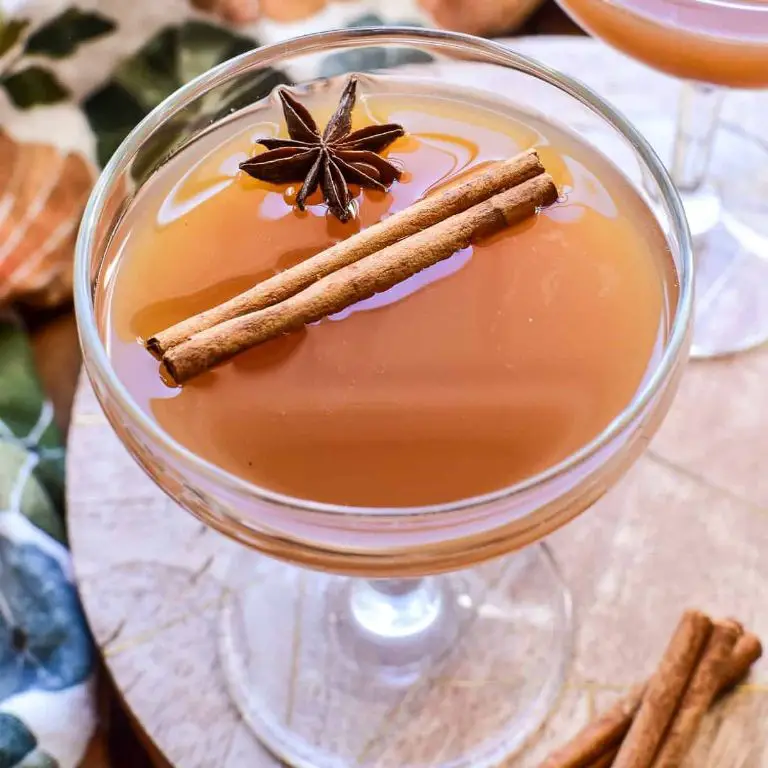 Apple Cider Pumpkin Pie Martini