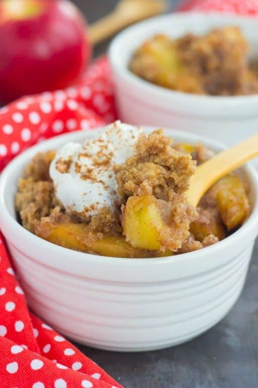 Apple Cinnamon Crockpot Cake