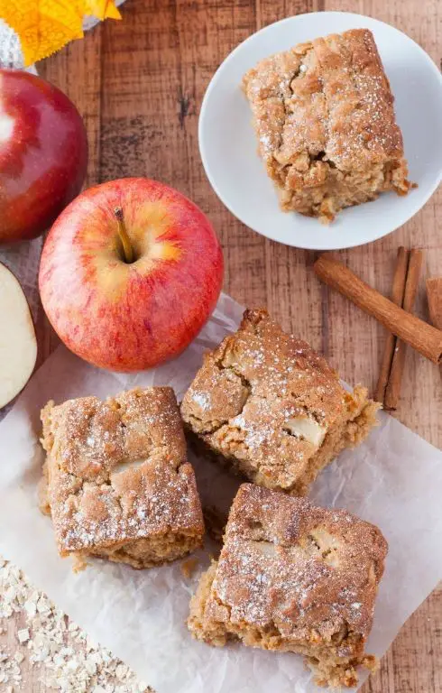 Apple Cinnamon Oatmeal Cake