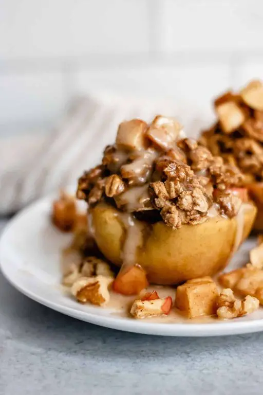 Apple Crisp Stuffed Baked Apples