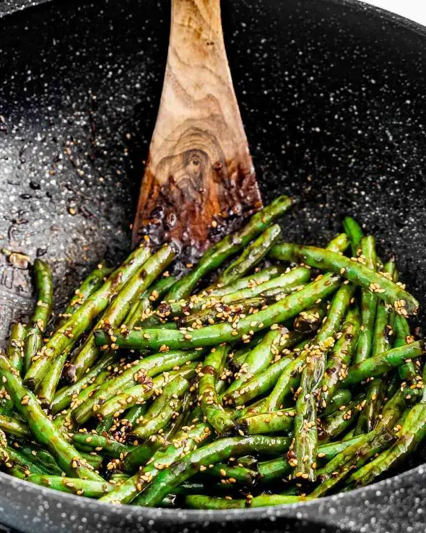 Asian Sesame Canned Green Bean Stir-Fry