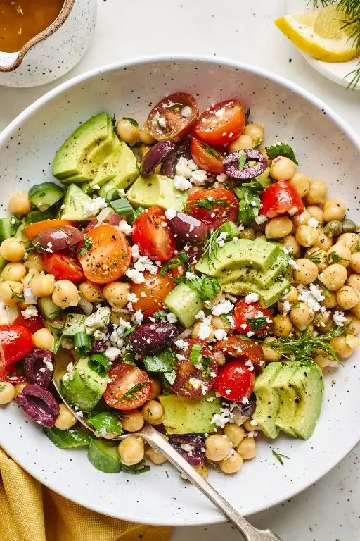 Avocado and Chickpea Green Salad