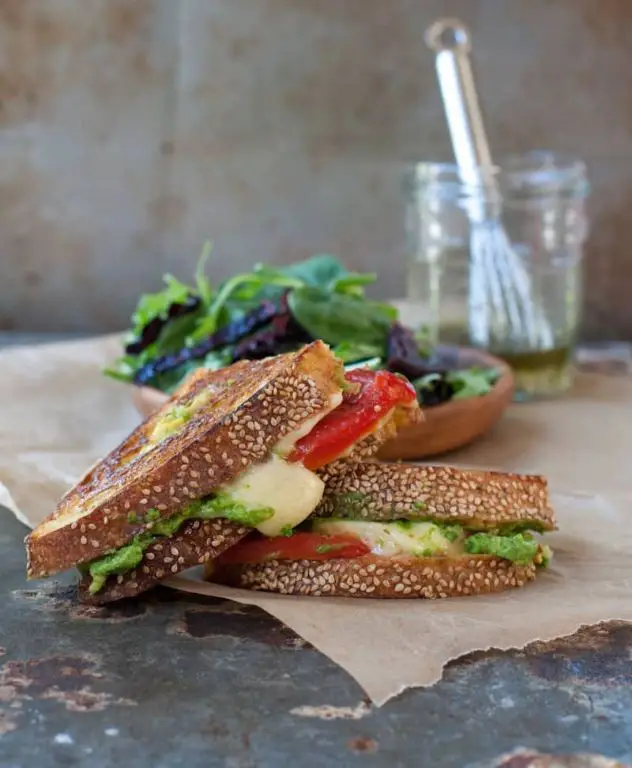 Avocado and Roasted Red Pepper Sandwich