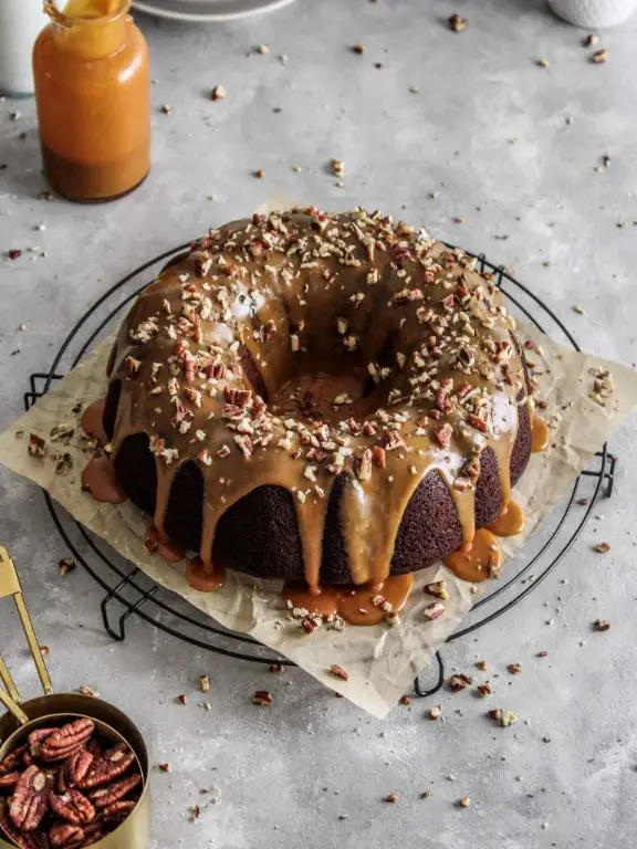 Babylonian Date Syrup Cake