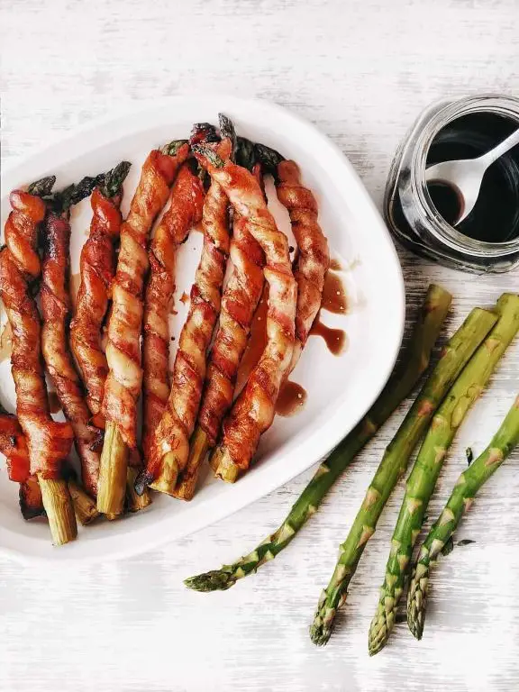 Bacon Wrapped Asparagus with Balsamic Glaze