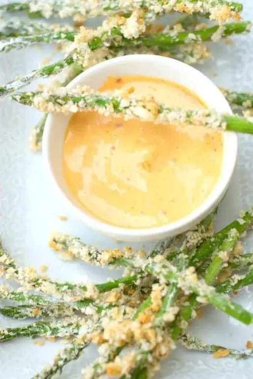 Bacon Wrapped Asparagus with Sriracha Mayo Dip