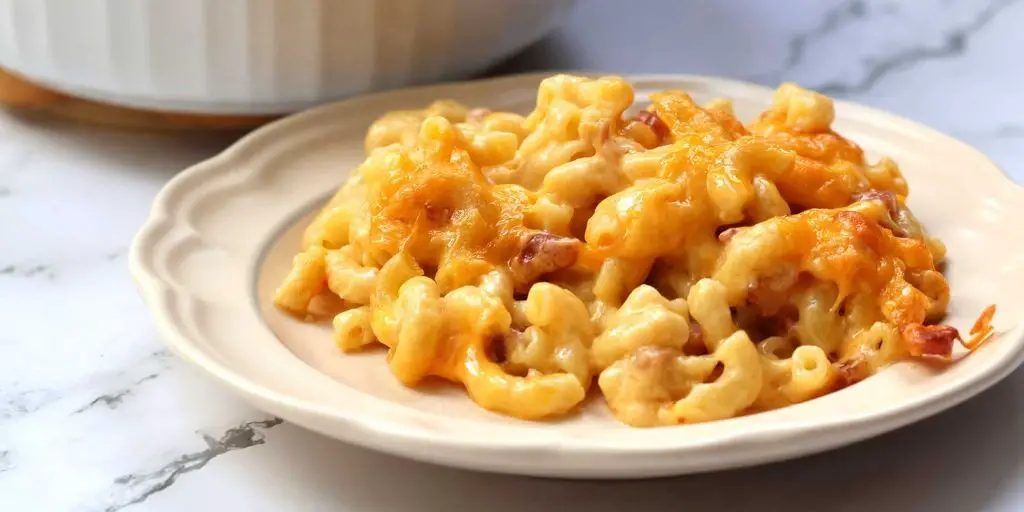 Bacon and Cheddar Mac and Cheese