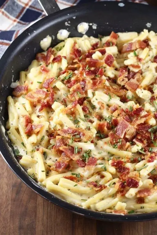 Bacon and Cheddar White Sauce
