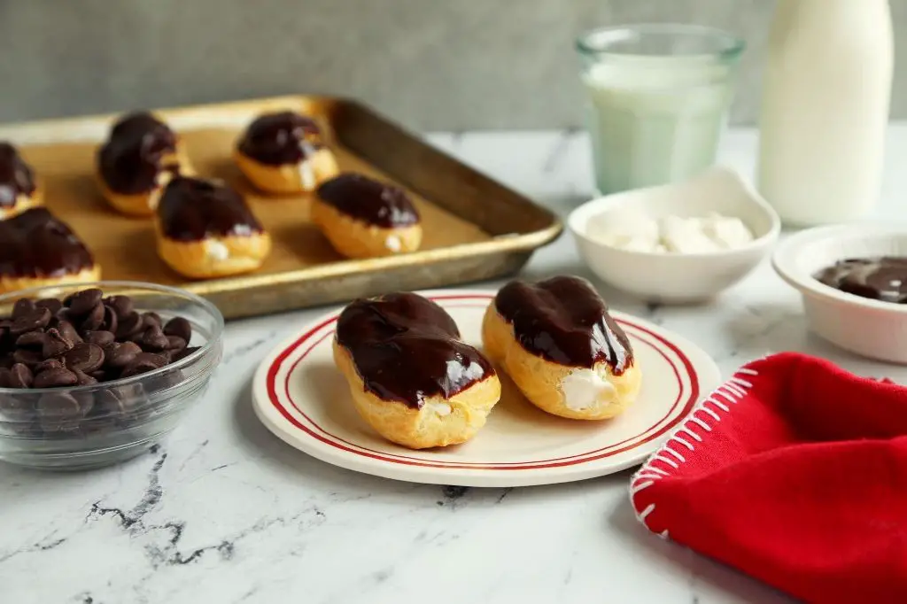 Bakers Chocolate Eclairs