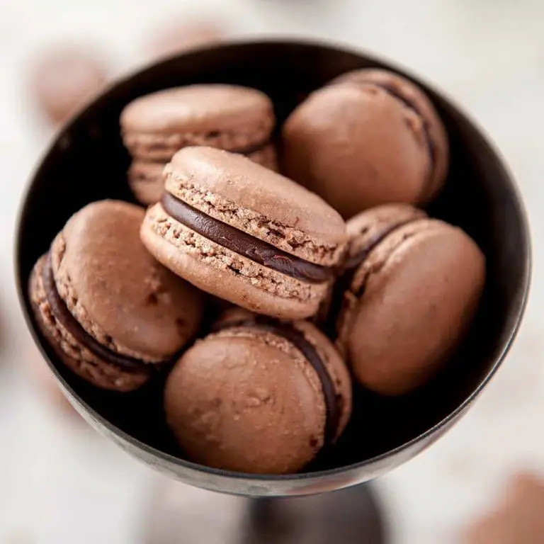 Bakers Chocolate Macarons
