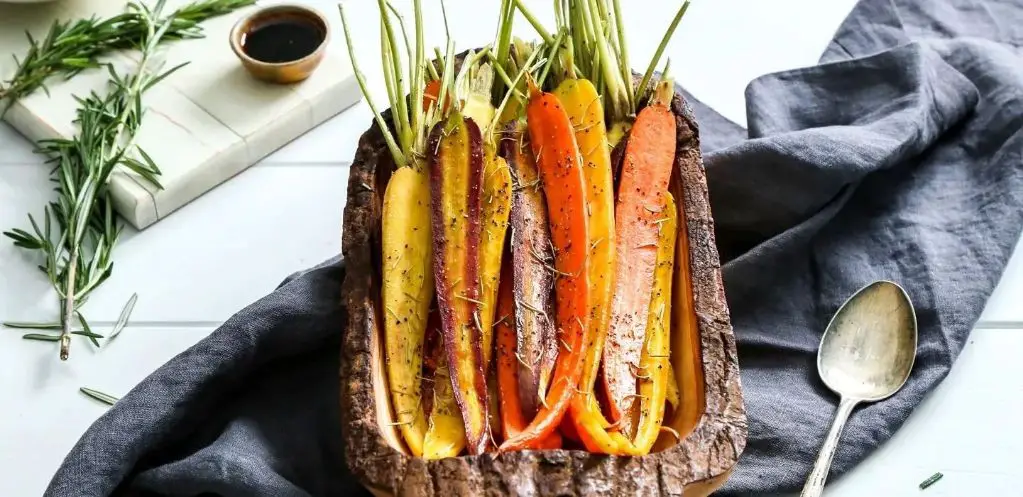 Balsamic Roasted Carrots with Rosemary
