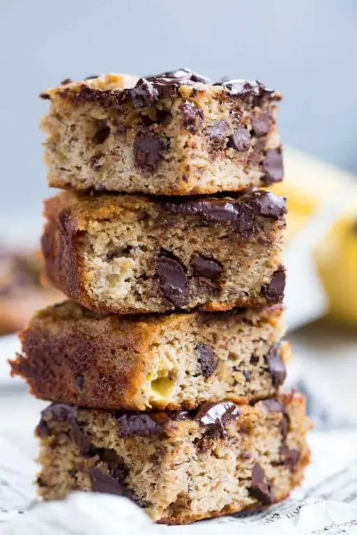Banana Bread Chocolate Chip Bars