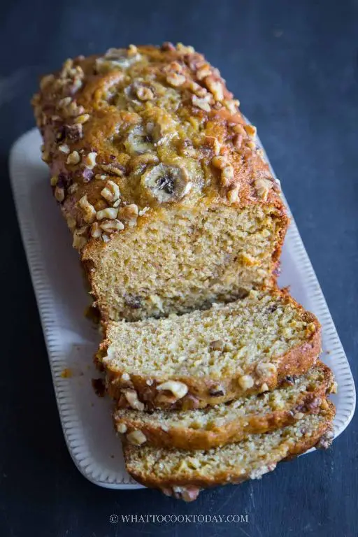 Banana Mayonnaise Walnut Cake
