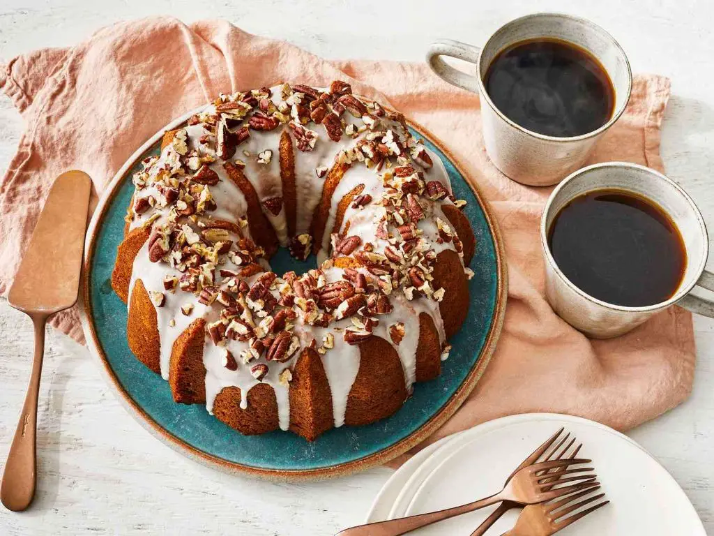 Banana Nut Holiday Bundt Cake