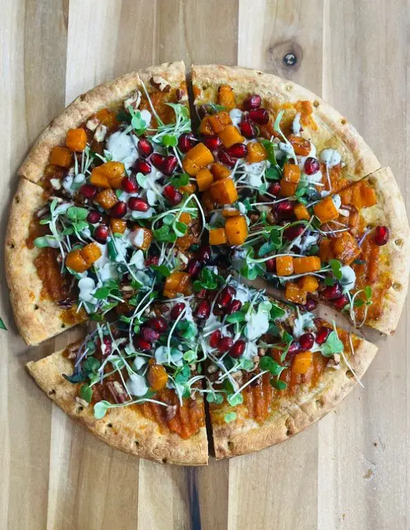 Banza Pizza with Fresh Veggies