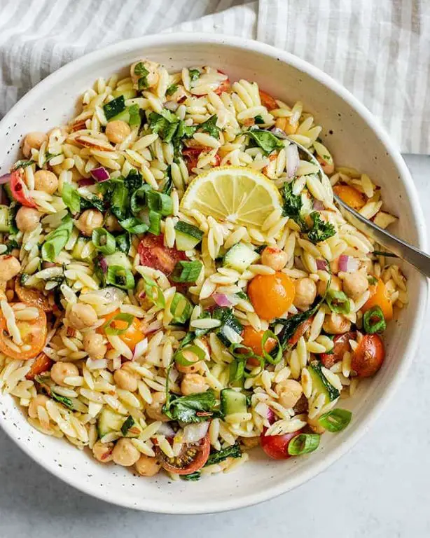 Banza Salad with Lemon Vinaigrette