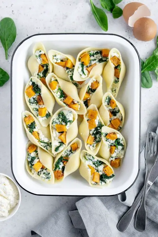 Batata and Spinach Stuffed Shells