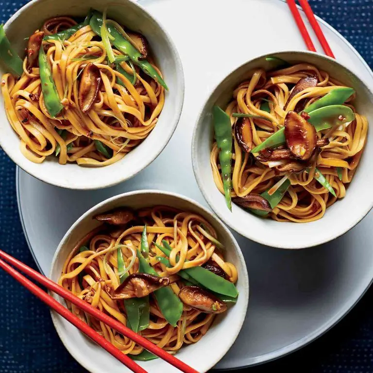Beef Lo Mein with Mushrooms and Snow Peas