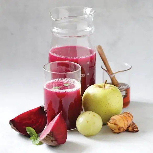 Beet and Apple Detox Juice