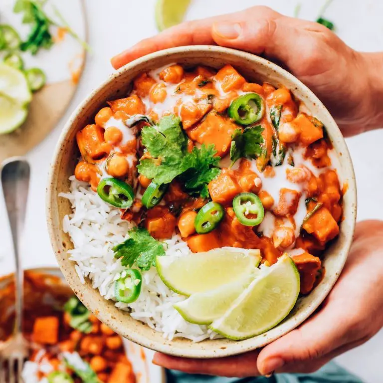 Bell Pepper and Chickpea Curry