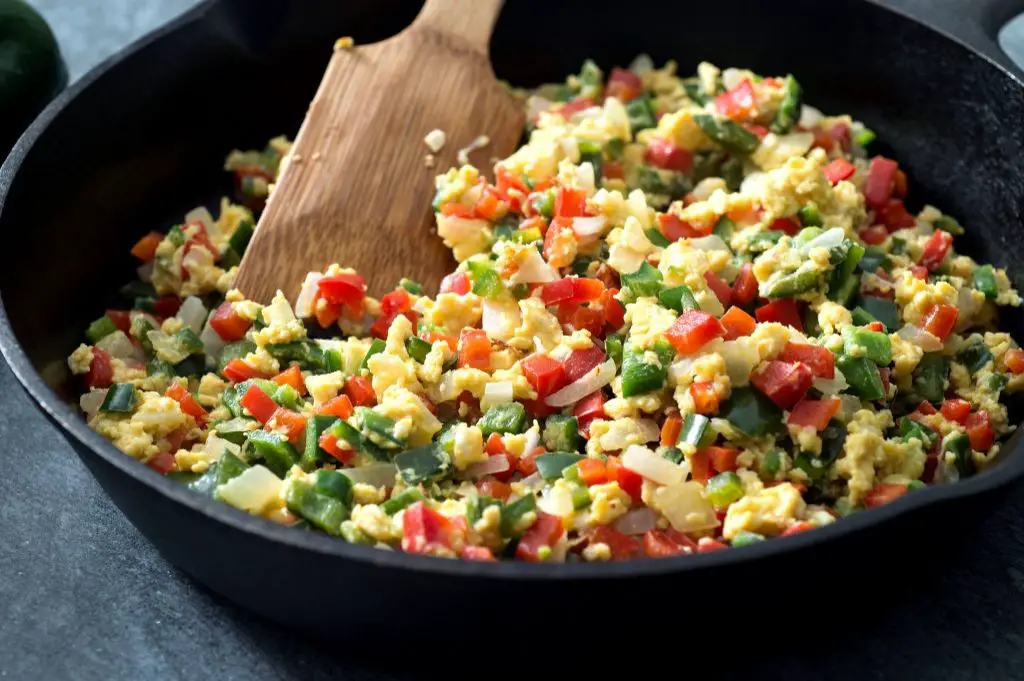 Bell Pepper and Egg Breakfast Scramble