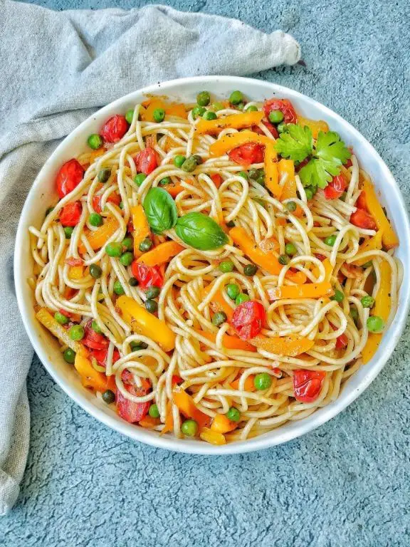 Bell Pepper and Onion Pasta Primavera