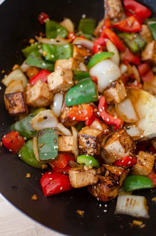 Bell Pepper and Onion Stir-Fry with Tofu