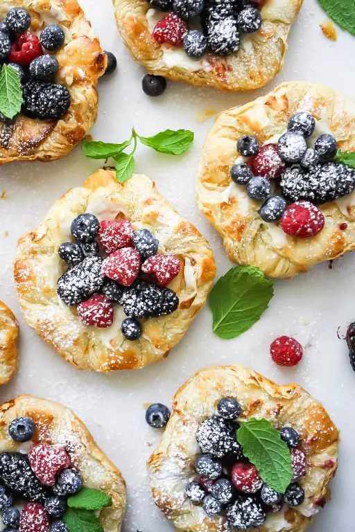 Berry and Cream Cheese Puff Pastry Tartlets