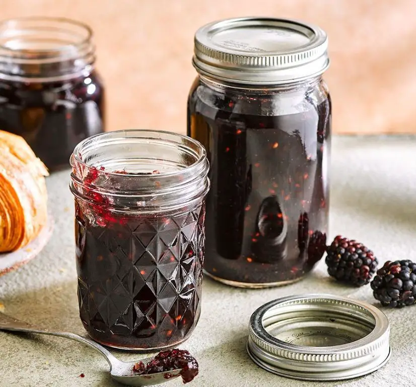 Blackberry and Apple Jam