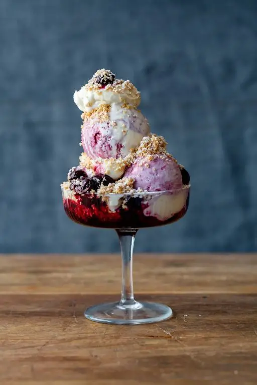 Blueberry Cheesecake Sundae