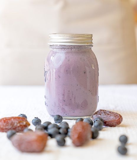 Blueberry Macadamia Nut Smoothie