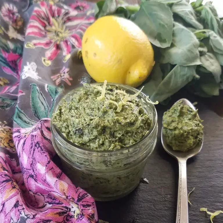 Boiled Artichoke with Basil Pesto